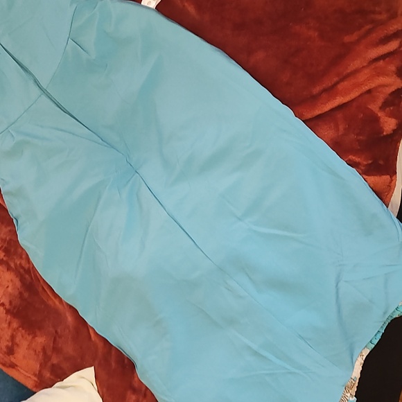 Blue and Gold crinkle one sleeve evening/cocktail midi gown - Picture 16 of 16